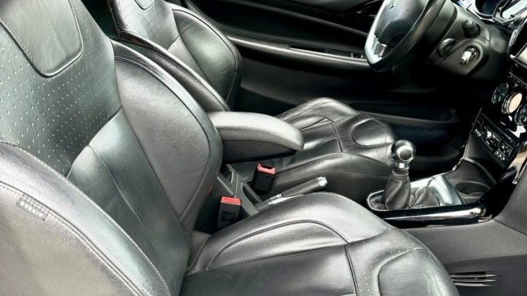 Citro&euml;n DS3 SPORT CHIC