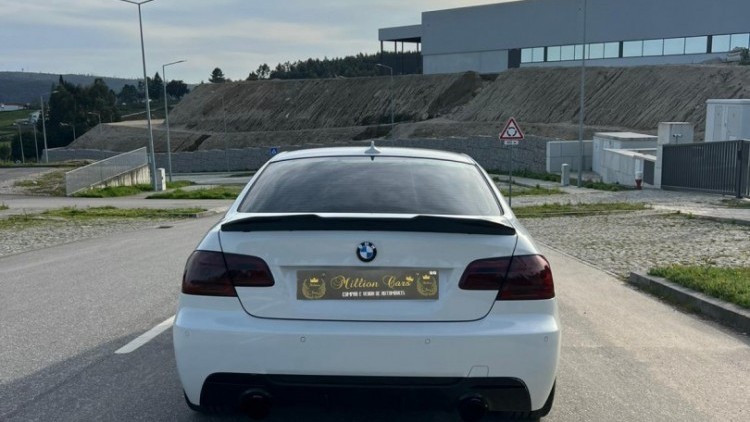 BMW S&eacute;rie 3 - 320 E92 PACK M LCI