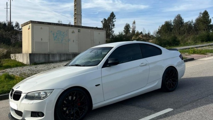 BMW S&eacute;rie 3 - 320 E92 PACK M LCI