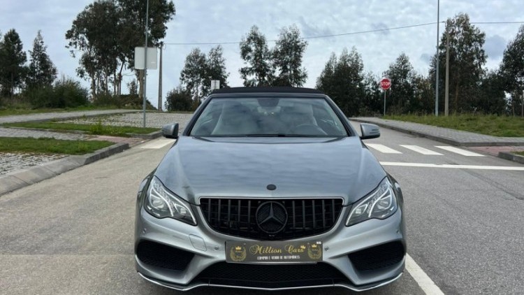 Mercedes-Benz Classe E 250 BI TURBO CABRIO AMG