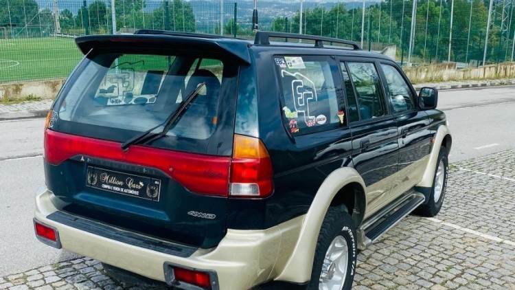 Mitsubishi Pajero sport WAGON