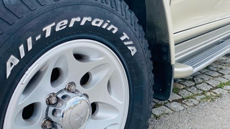 Mitsubishi Pajero sport WAGON