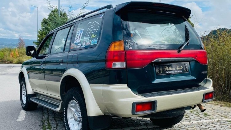 Mitsubishi Pajero sport WAGON
