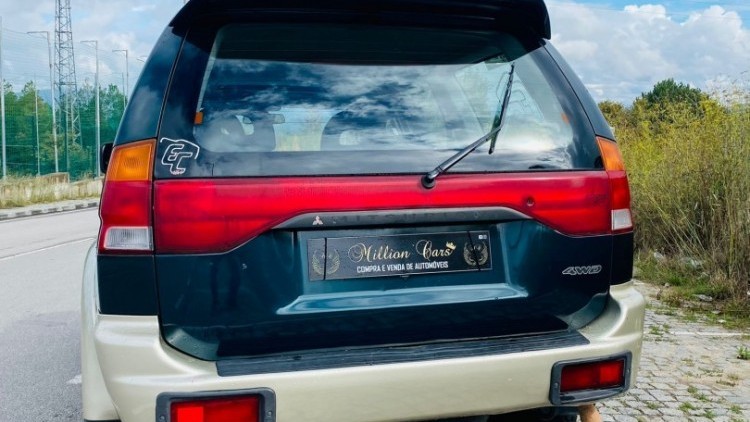 Mitsubishi Pajero sport WAGON