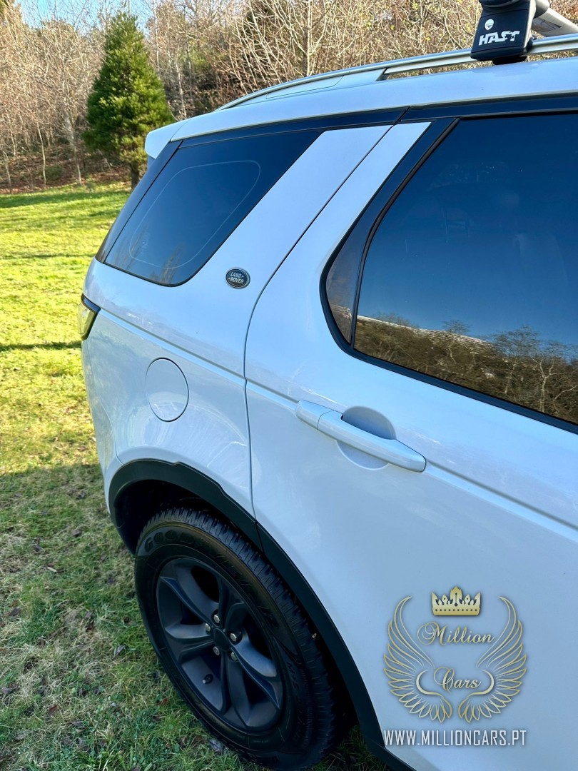 Housse Lave-Phare Avant Gauche Pour Land Rover Discovery Sport 2015-2019 - ABS Apprêté, Réf. LR061225